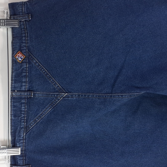 Posted Relaxed Mom Jeans  Tapered Leg 2 Pockets Size 11 Waist 31 - Picture 6 of 16